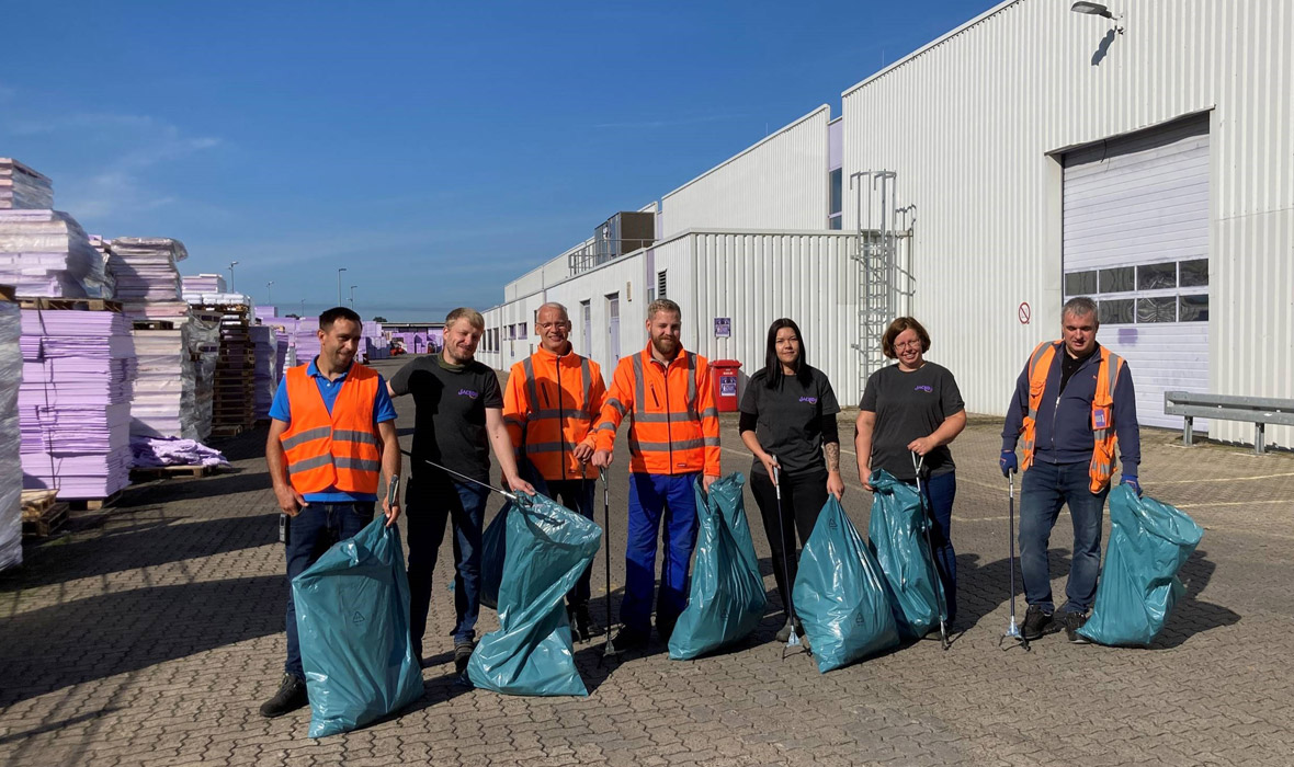 Nous faisons le ménage !  Les équipes de JACKON by BEWI participent au World Cleanup Day